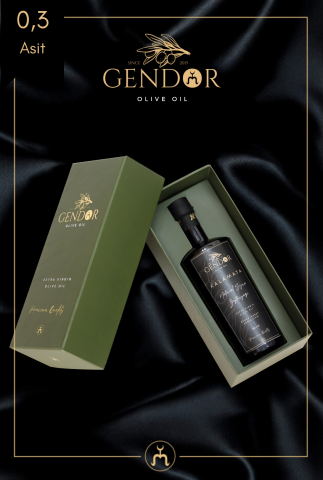 Hediyelik Kalamata Erken (İLK) Hasat Natürel Sızma Zeytinyağı  750 ml - Özel tasarım hediye kutusuyla birlikte