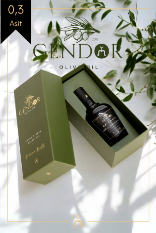 Hediyelik Kalamata Erken (İLK) Hasat Natürel Sızma Zeytinyağı  500 ml - Özel tasarım hediye kutusuyla birlikte